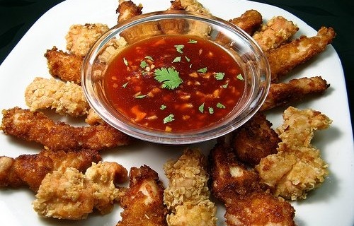 Kurczak z płatkami owsianymi i sosem chińskim