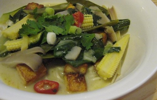 Tofu z warzywami i mlekiem sojowym
