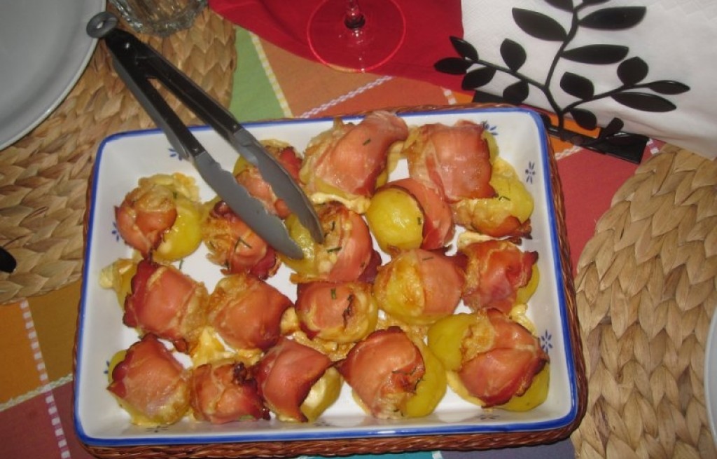 Ziemniaki zapiekane z serem i szynka