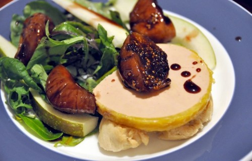 Foie gras z owocami