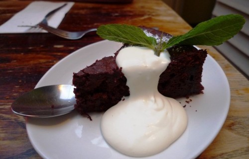 Ciasto czekoladowe z burakami i jogurtem