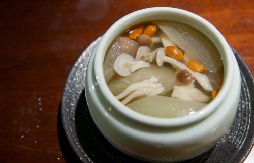 Zupa grzybowa z selerem i morelami