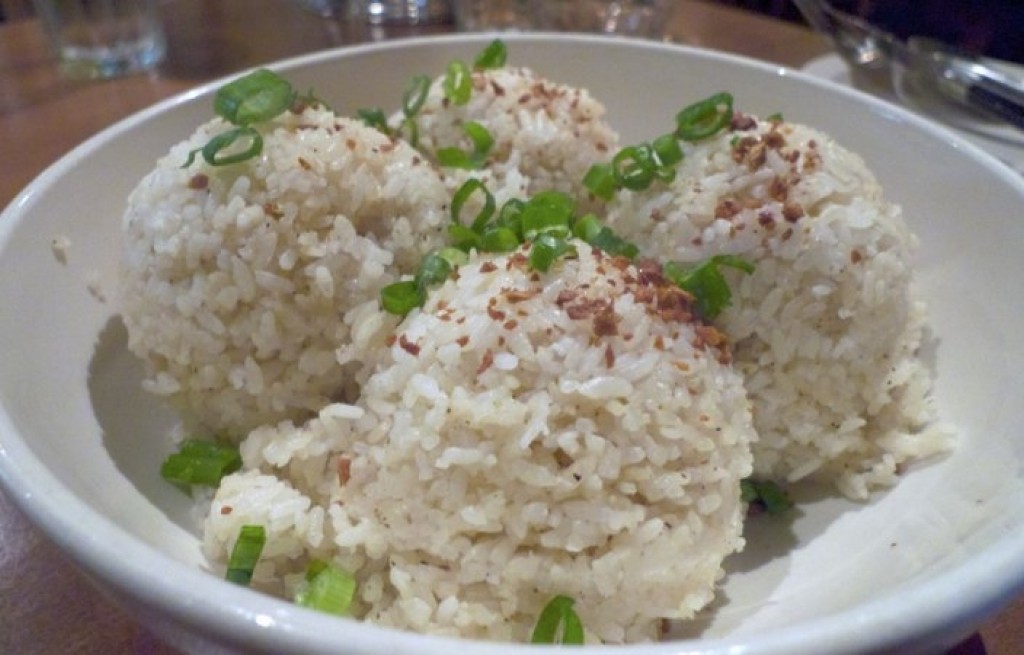 Sinangag (ryż z czosnkiem)