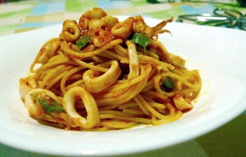 Spaghetti z kalmarami