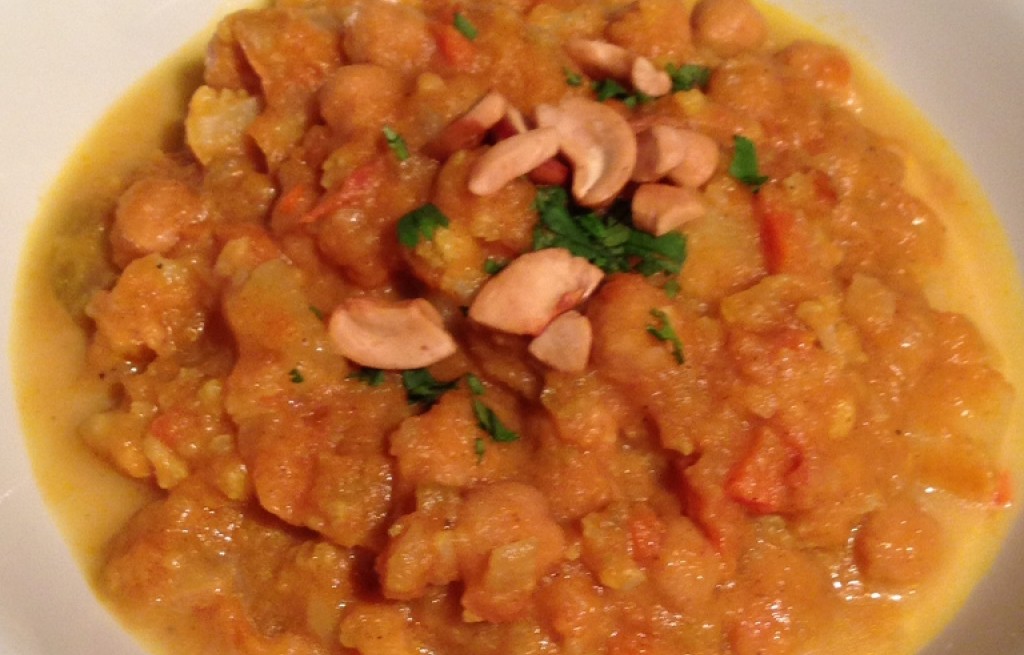 Curry z ciecierzycy i dyni