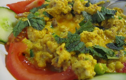 Jajecznica z boczkiem w curry
