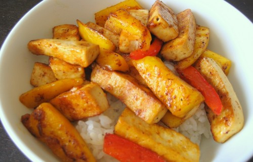 Ryż z mango, marchewką i tofu